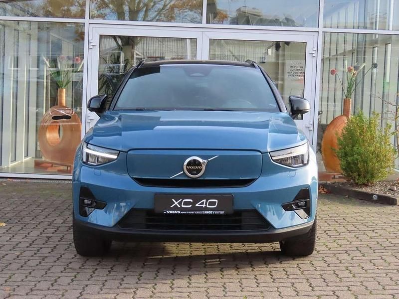Gebraucht Volvo XC40 Ultimate 169 kW (231 PS) 2022 Fjord blue metallic SUV