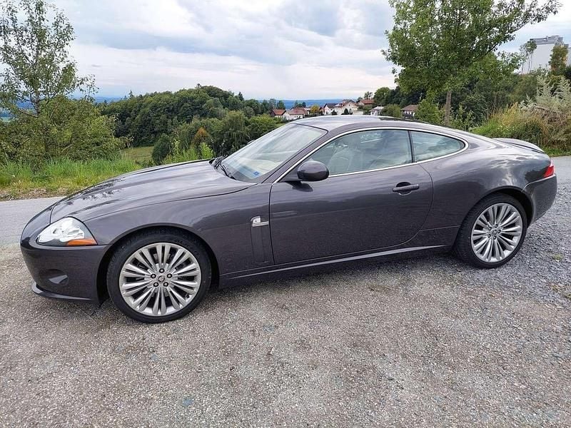 Grau Gebraucht 2008 Jaguar XK Coupé | 28.000 € (Guter Preis) - Bild 1/4