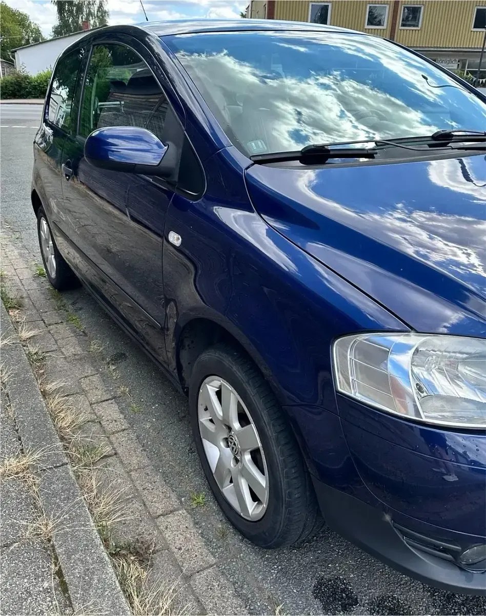 Gebraucht VW Fox 75 PS (55 kW) 2008 Blau Kleinwagen