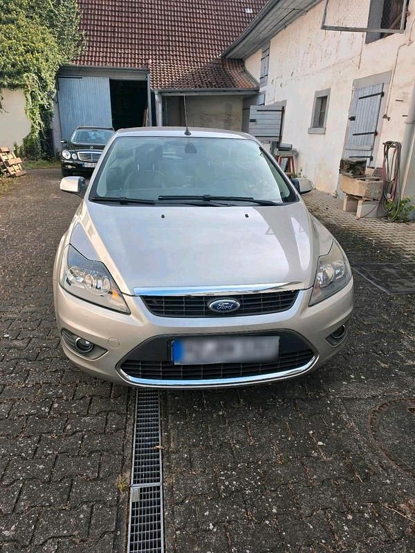Usata Ford Focus 147 CV (108 kW) 2009 Oro Cabrio