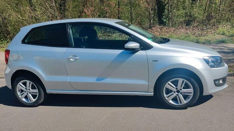 Gebraucht VW Polo Life 69 PS (50 kW) 2014 Silber Kleinwagen