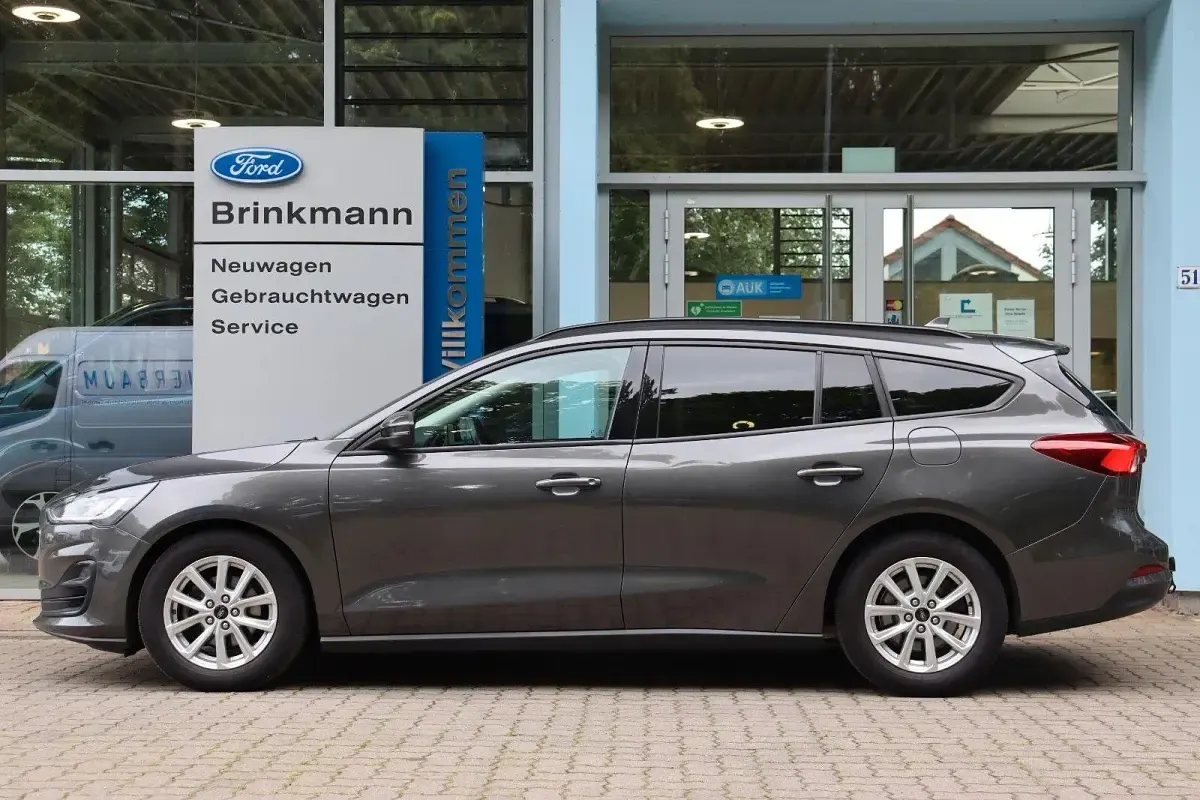 Gebraucht Ford Focus Cool & Connect 120 PS (88 kW) 2022 Grau Kombi