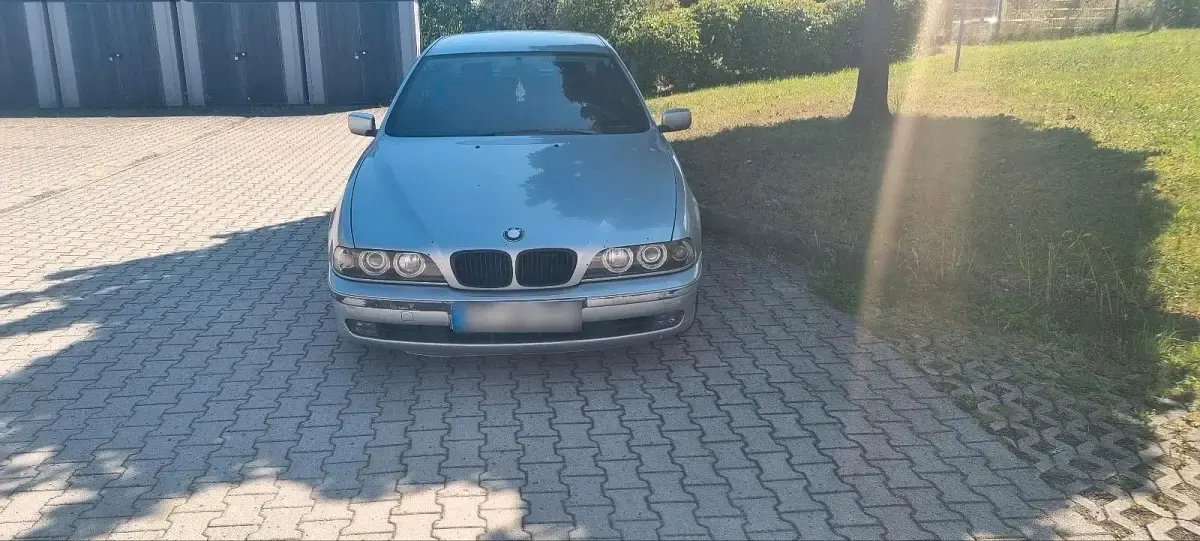 Gebraucht BMW 520 150 PS (110 kW) 1998 Silber Limousine