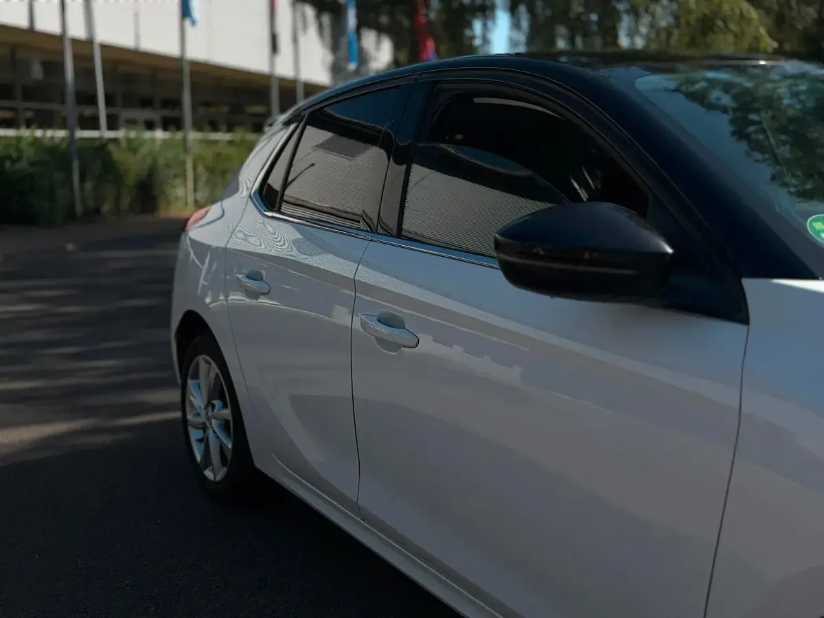 Gebraucht Opel Corsa Elegance 101 PS (74 kW) 2021 Weiß Kleinwagen