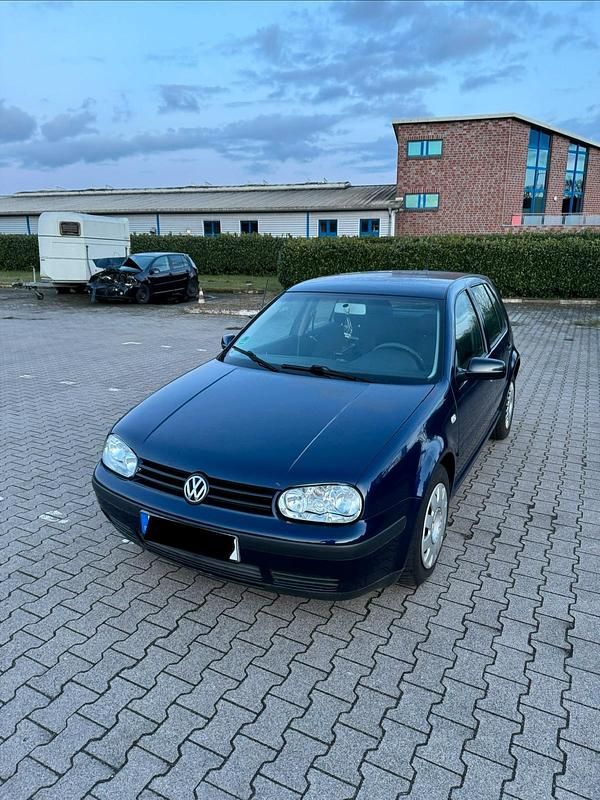 Gebraucht VW Golf IV 75 PS (55 kW) 2002 Blau Limousine