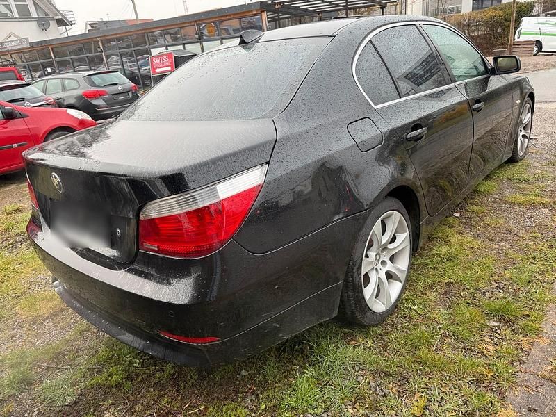Gebraucht BMW 520 170 PS (125 kW) 2005 Schwarz Limousine