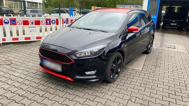 Gebraucht Ford Focus ST-Line 150 PS (110 kW) 2017 Schwarz Kombi