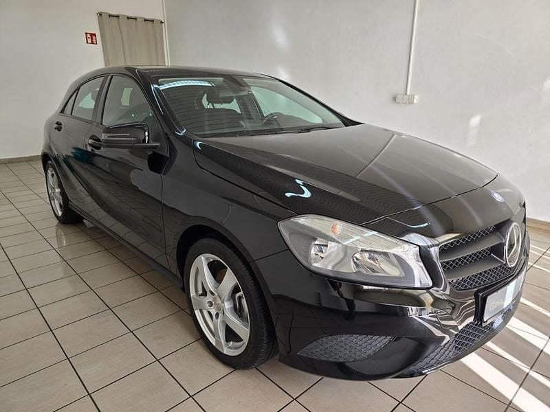 Gebraucht Mercedes A180 150 PS (110 kW) 2014 Schwarz Limousine