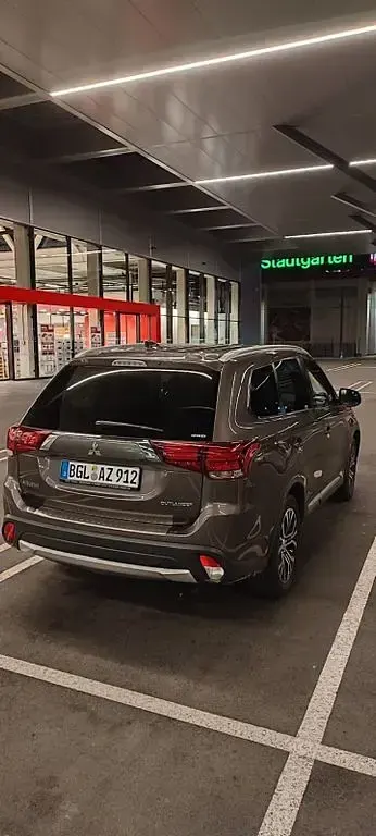 Gebraucht Mitsubishi Outlander Plus 150 PS (110 kW) 2018 Braun SUV