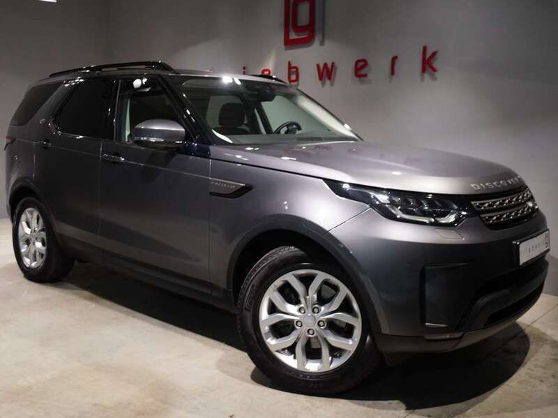 Grau Gebraucht 2018 Land Rover Discovery 5 SE SUV | 37.941 € (Etwas zu teuer) - Bild 1/3