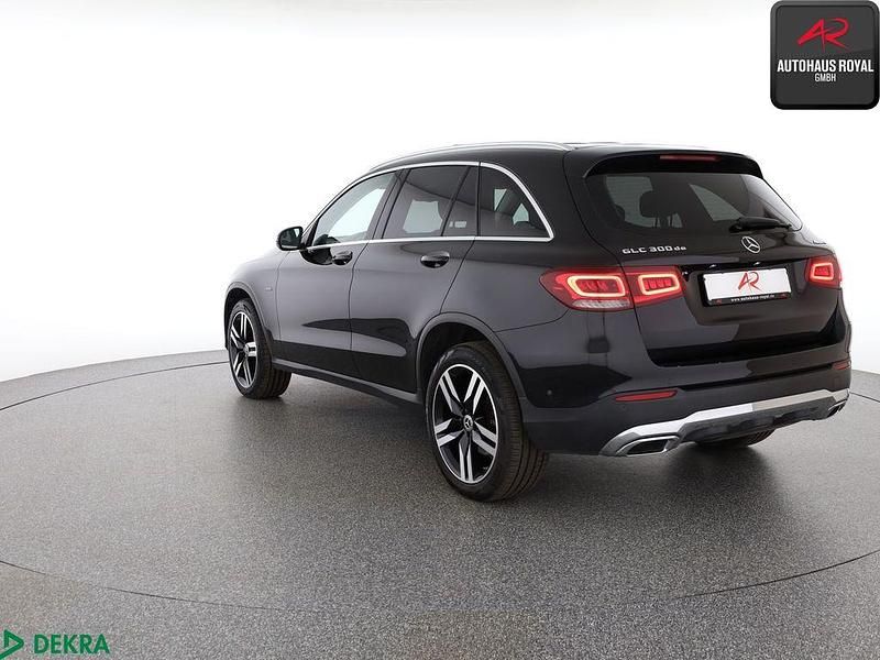 Gebraucht Mercedes GLC300e Exclusive 306 PS (225 kW) 2020 Schwarz SUV