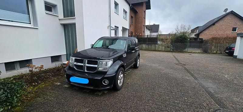 Gebraucht Dodge Nitro 177 PS (130 kW) 2008 Schwarz SUV