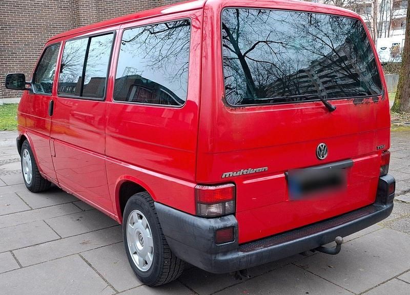 Gebraucht VW Multivan 102 PS (75 kW) 2000 Rot Van