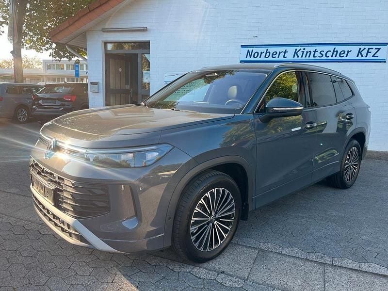 Grau Gebraucht 2025 VW Tayron SUV | 44.500 € (Superpreis) - Bild 1/4