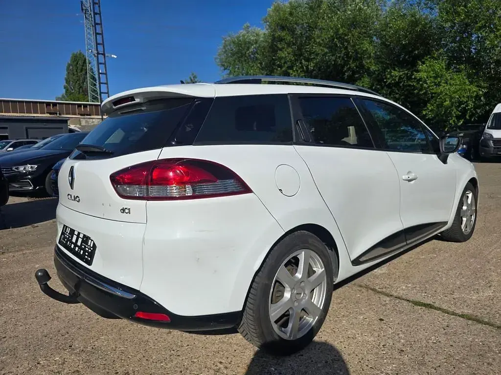 Gebraucht Renault Clio Luxe 90 PS (66 kW) 2015 Weiß Limousine