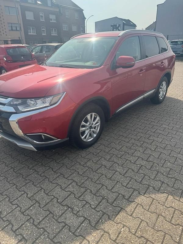 Gebraucht Mitsubishi Outlander 2017 Rot SUV