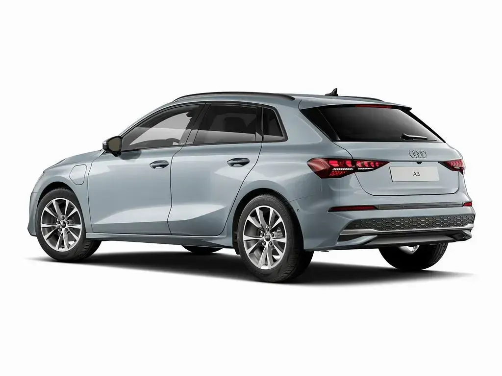 Gebraucht Audi A3 Sport 204 PS (150 kW) 2025 Grau Limousine