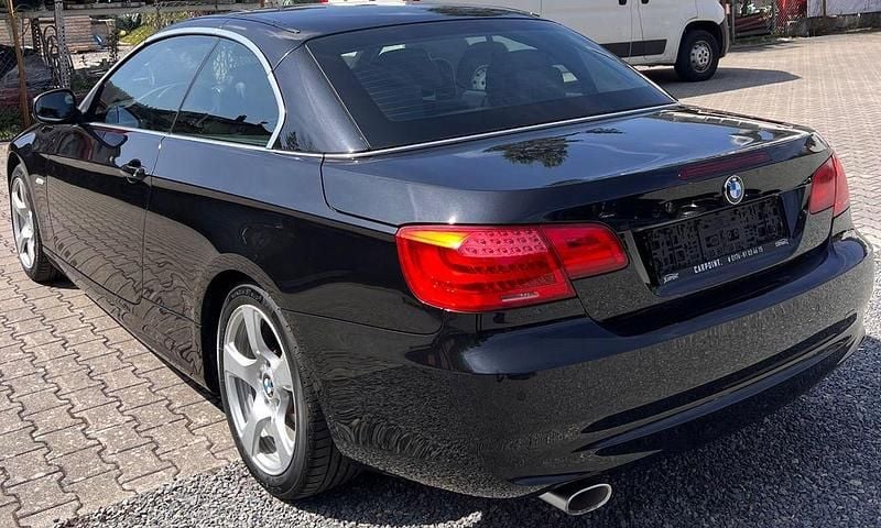Gebraucht BMW 320 Cabriolet Performance 184 PS (135 kW) 2012 Schwarz Cabrio