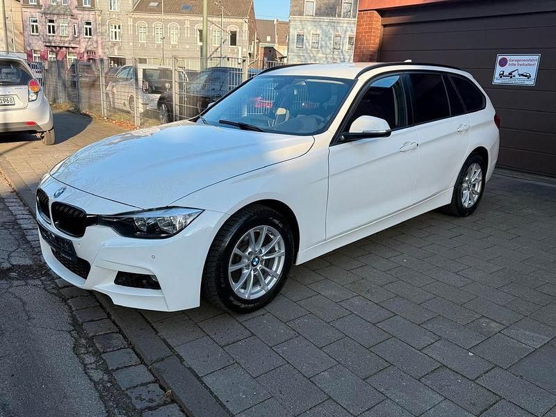 Gebraucht BMW 320 Advantage 190 PS (139 kW) 2016 Weiß Kombi