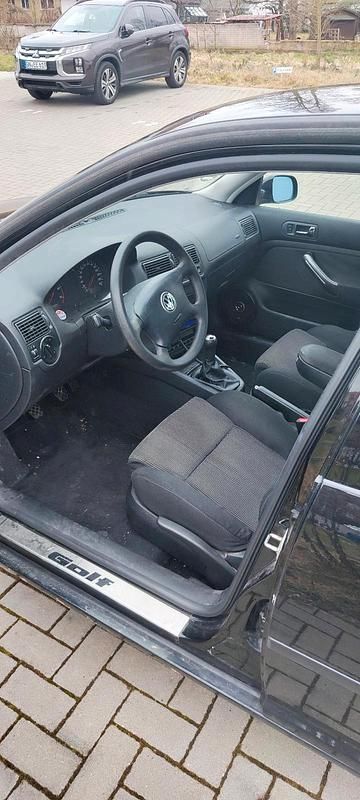 Gebraucht VW Golf IV 101 PS (74 kW) 1998 Schwarz Kleinwagen