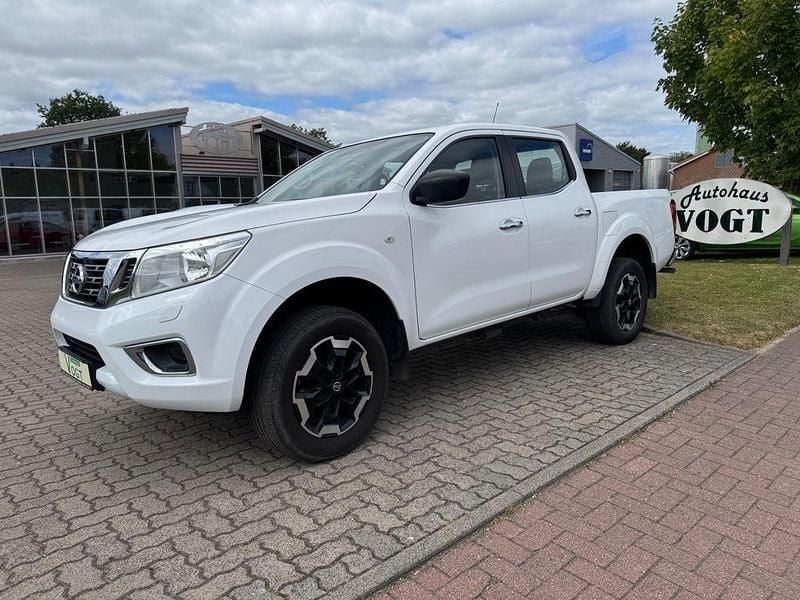 Weiß Gebraucht 2020 Nissan Navara Acenta Abholung | 25.490 € (Guter Preis) - Bild 1/4