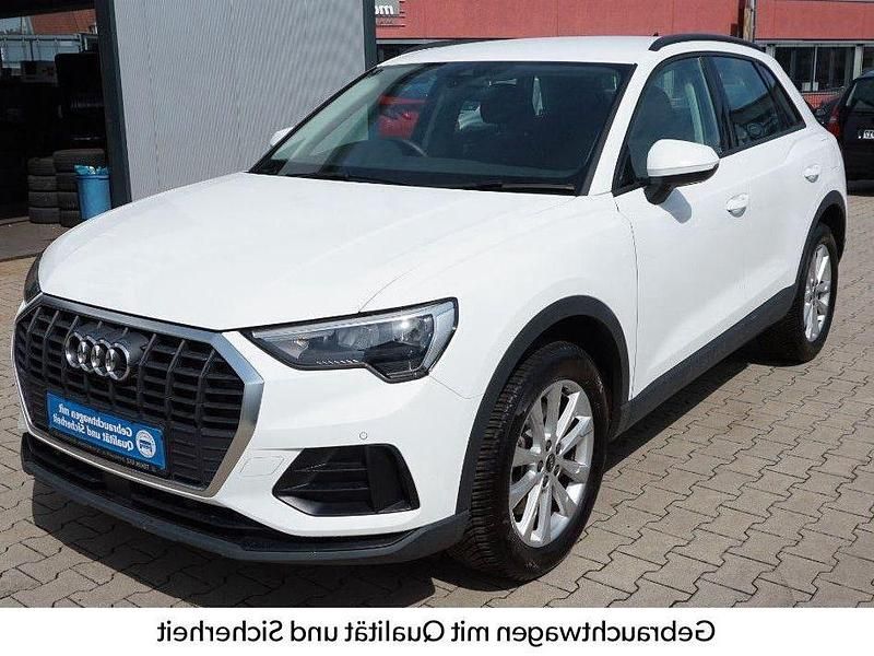Weiß Gebraucht 2022 Audi Q3 Basis SUV | 29.900 € (Guter Preis) - Bild 1/4
