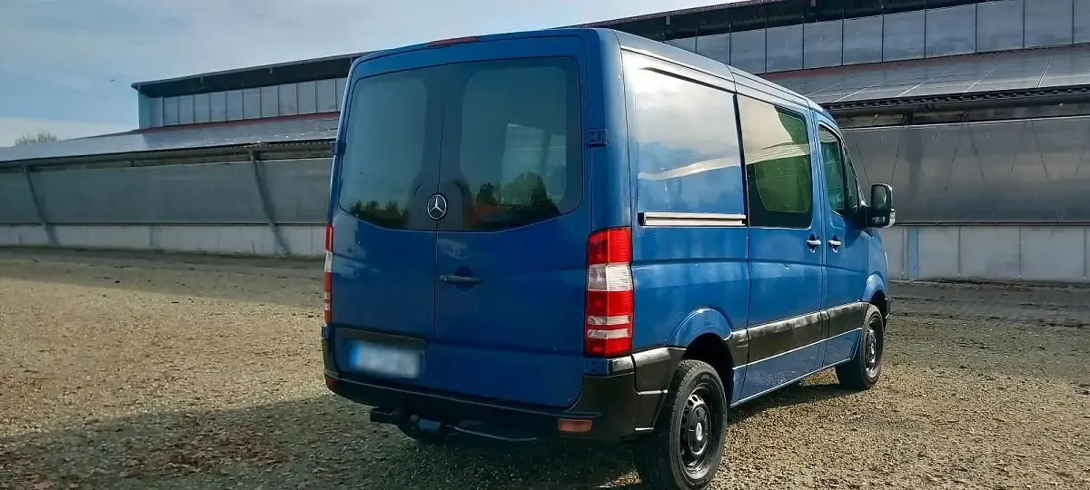 Gebraucht Mercedes 316 163 PS (119 kW) 2011 Blau Van