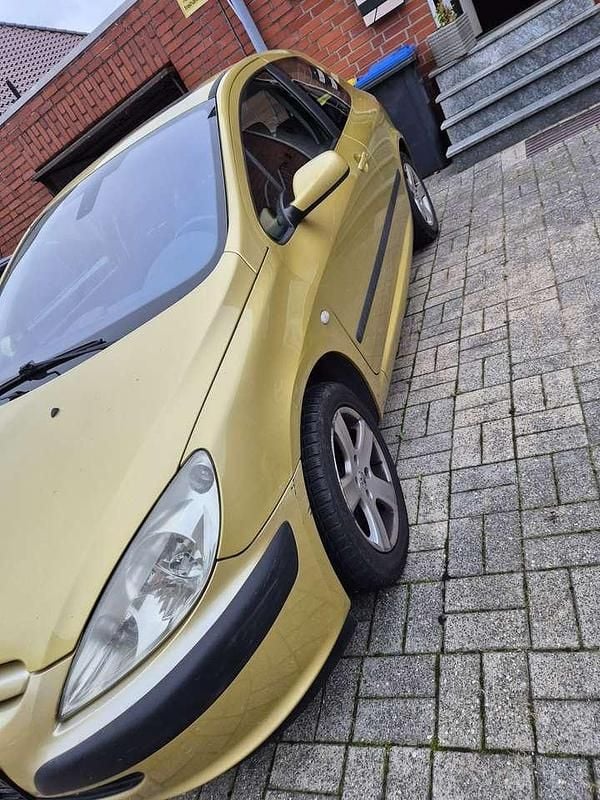 Gebraucht Peugeot 307 Tendance 136 PS (100 kW) 2004 Limousine