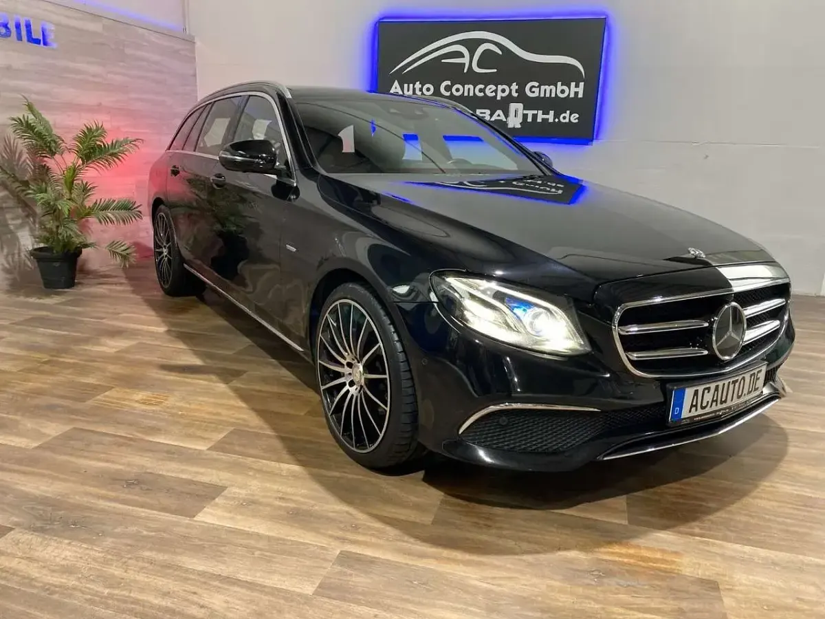 Gebraucht Mercedes E400 340 PS (250 kW) 2019 Schwarz Kombi
