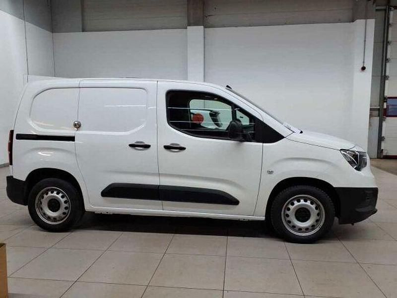 Gebraucht Opel Combo Selection 76 PS (55 kW) 2020 Jade weiß Van / Kleinbus
