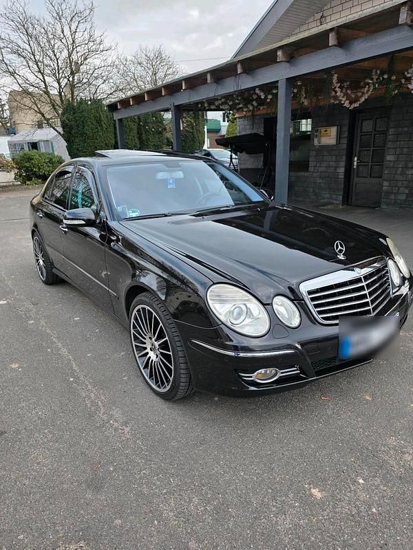 Gebraucht Mercedes E200 184 PS (135 kW) 2007 Limousine