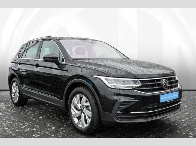 Gebraucht VW Tiguan Move 150 PS (110 kW) 2023 Schwarz SUV