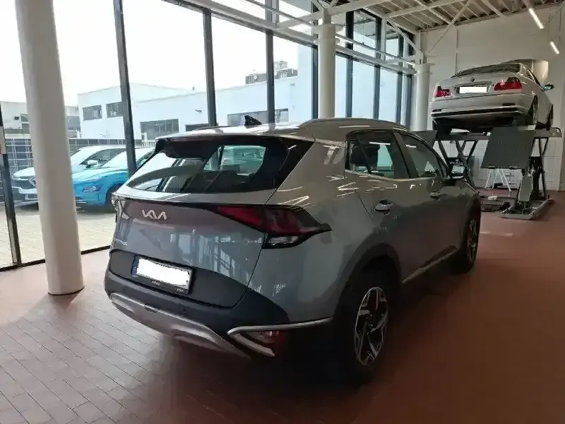Gebraucht Kia Sportage Edition 7 150 PS (110 kW) 2023 Silber / grau SUV