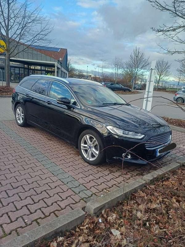 Gebraucht Ford Mondeo 179 PS (131 kW) 2016 Schwarz Kombi