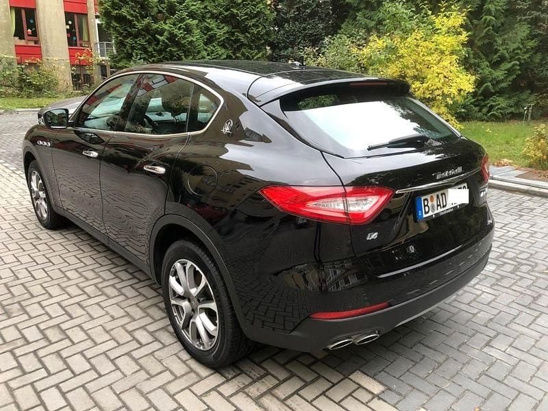 Gebraucht Maserati Levante 275 PS (202 kW) 2018 Schwarz SUV