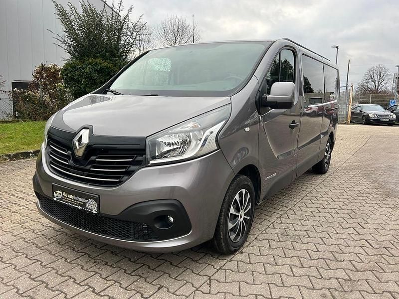 Gebraucht Renault Trafic 145 PS (106 kW) 2016 Grau Van / Kleinbus