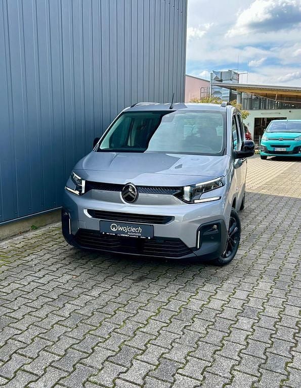Grau Neu 2025 Citroën Berlingo Van / Kleinbus | 30.990 € (Fairer Preis) - Bild 1/4