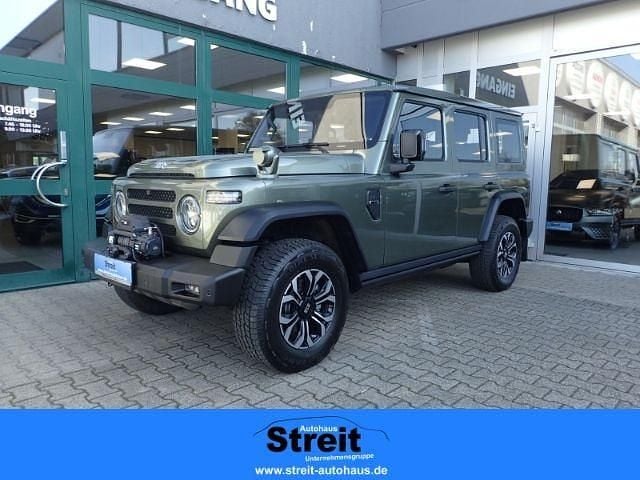 Neu BAW 212 166 PS (122 kW) 2025 Grün SUV