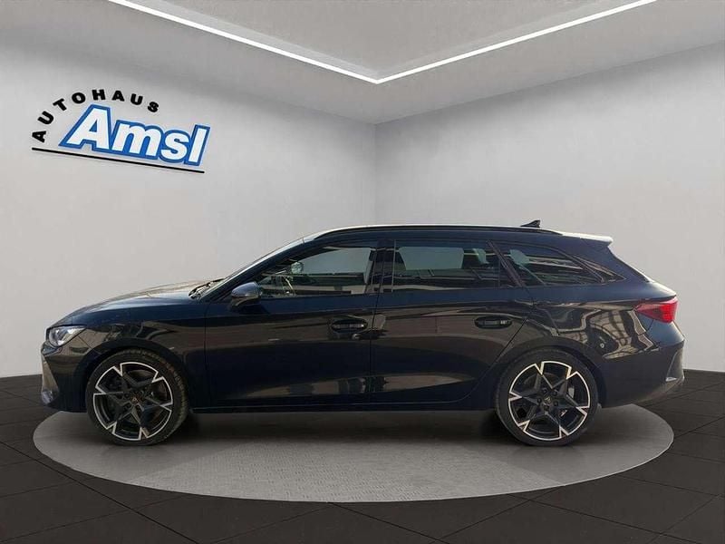 Neu Cupra Leon VZ 333 PS (244 kW) 2025 Mitternachtsschwarz Kombi