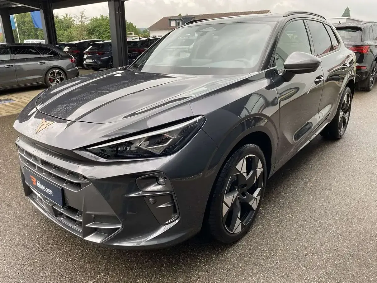 Neu Cupra Terramar 204 PS (150 kW) 2026 Timanfayagrau SUV