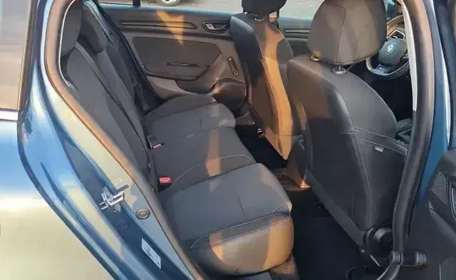 Gebraucht Renault Mégane IV Life 101 PS (74 kW) 2017 Blau Limousine
