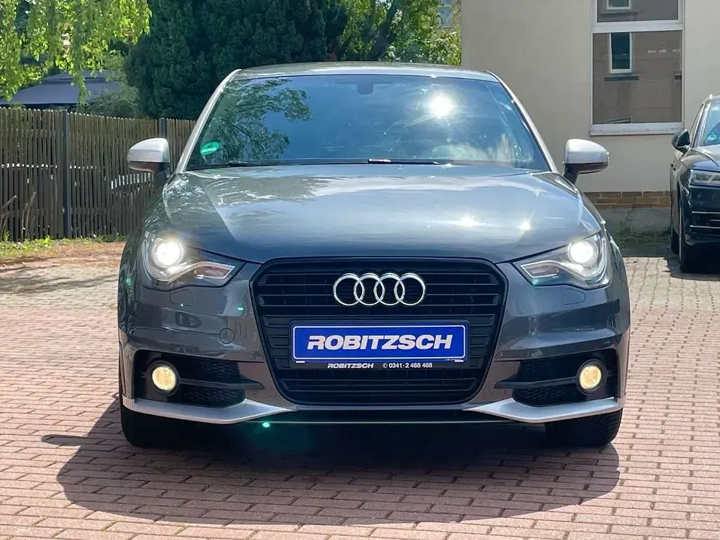 Używany Audi A1 Exclusive 185 KM (136 kW) 2012 Szary Hatchback