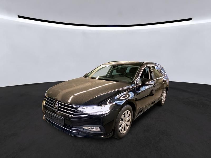 Schwarz Gebraucht 2023 VW Passat Business Kombi | 19.990 € (Guter Preis) - Bild 1/4