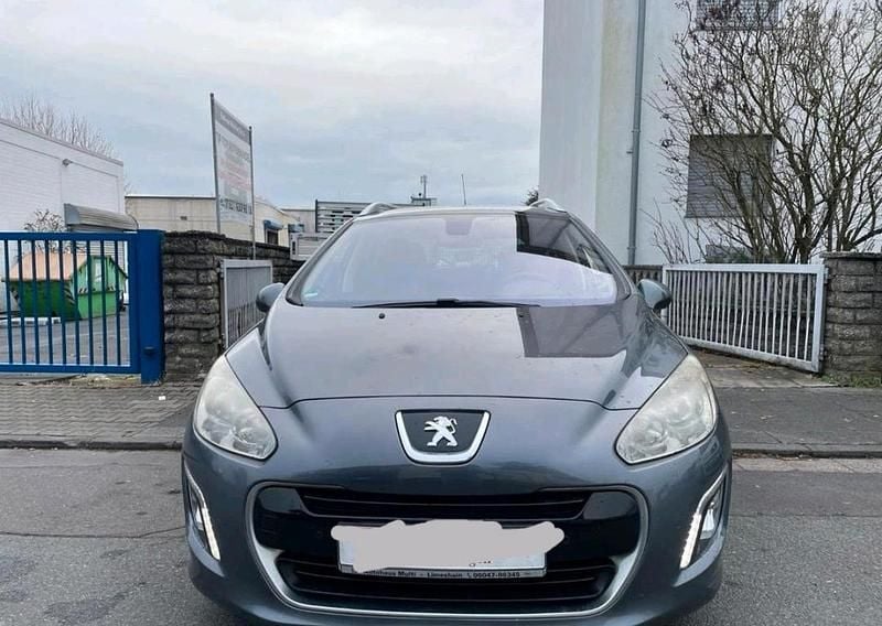 Gebraucht Peugeot 308 111 PS (81 kW) 2011 Silber Kombi