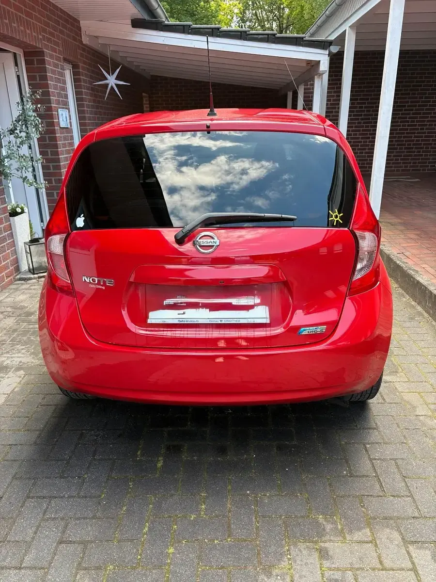 Gebraucht Nissan Note Tekna 98 PS (72 kW) 2014 Rot Kleinwagen