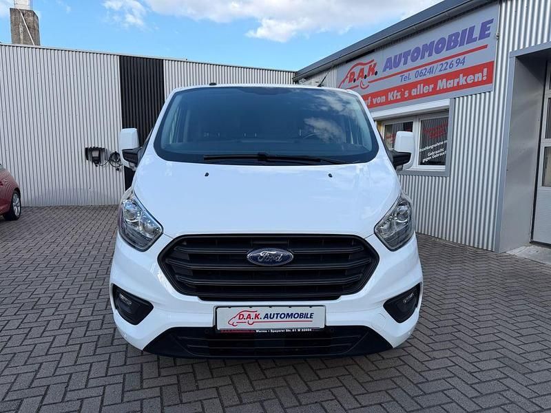 Gebraucht Ford Transit Custom Trend 131 PS (96 kW) 2019 Weiß Van / Kleinbus