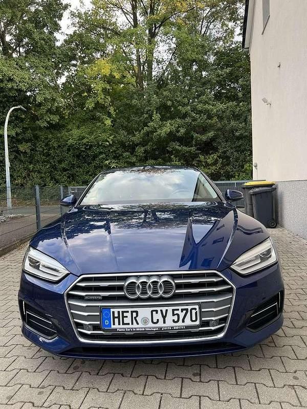 Blau Gebraucht 2018 Audi A5 Sport Coupé | 24.290 € (Superpreis) - Bild 1/4