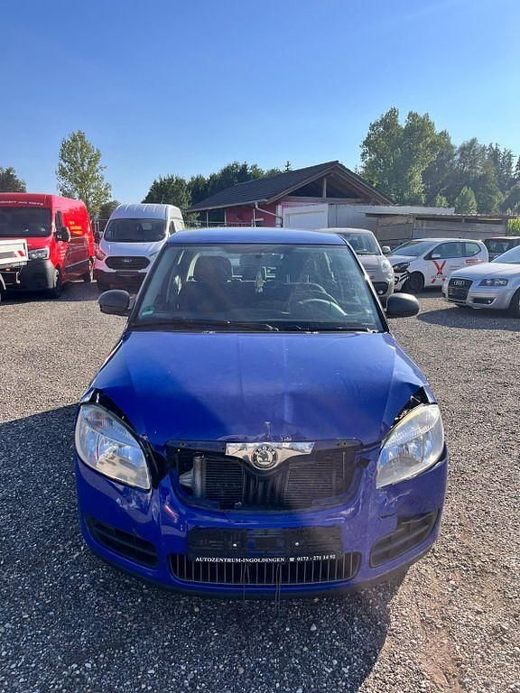 Blau Gebraucht 2009 Skoda Fabia Cool Edition Limousine | 1.250 € (Superpreis) - Bild 1/4