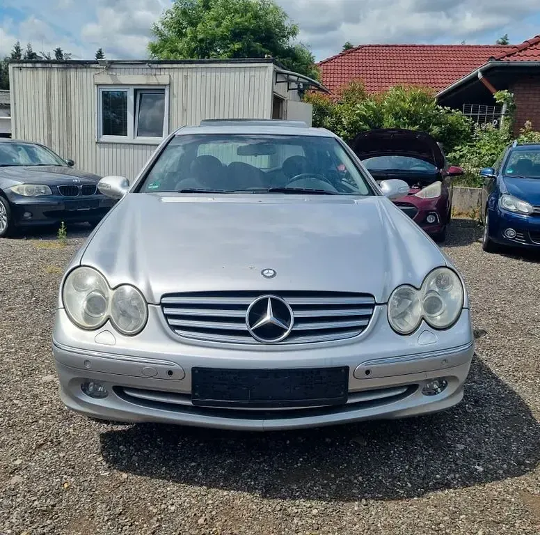 Gebraucht Mercedes CLK270 Elegance 170 PS (125 kW) 2003 Silber Coupé