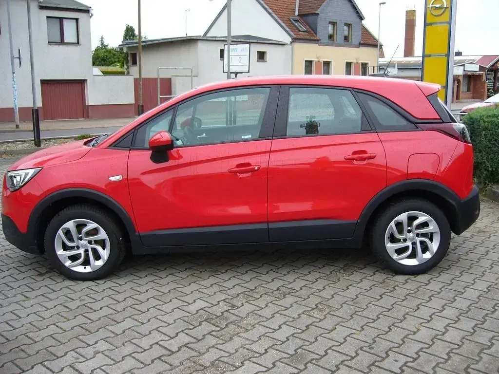 Gebraucht Opel Crossland X Edition 120 PS (88 kW) 2017 Lava rot SUV